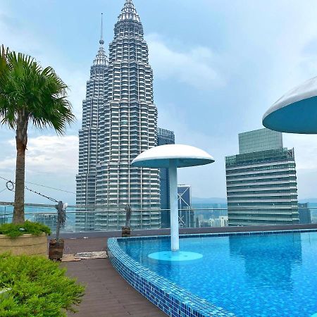 Sky Suites At Klcc By Like Home Куала-Лумпур Экстерьер фото